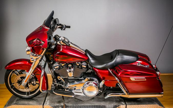 2017 Harley-Davidson Street Glide Special