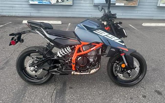 2026 KTM 390 Duke
