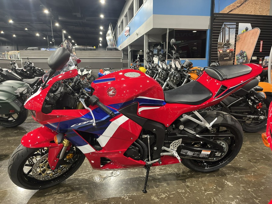 2024 HONDA CBR600RR