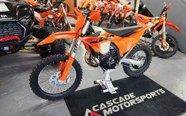 2025 KTM 250 XC