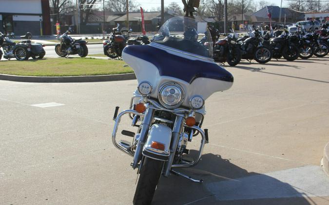 2007 Harley-Davidson Electra Glide Ultra Classic White Gold Pearl/Deep Cobalt Pearl