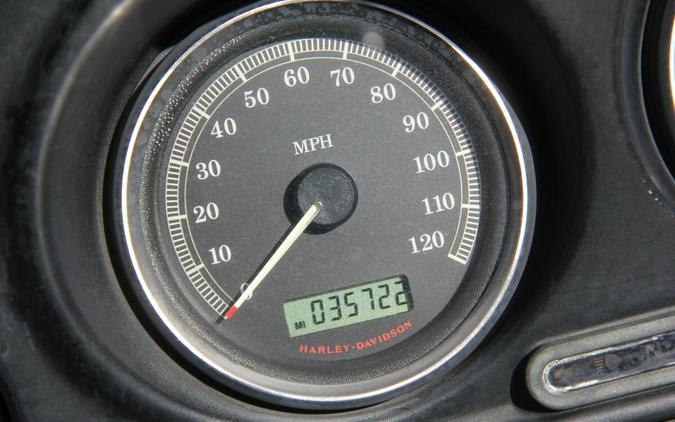 2007 Harley-Davidson Electra Glide Ultra Classic White Gold Pearl/Deep Cobalt Pearl