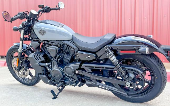 2026 Harley-Davidson® Nightster® RH975 Dark Billiard Gray - Black Finish