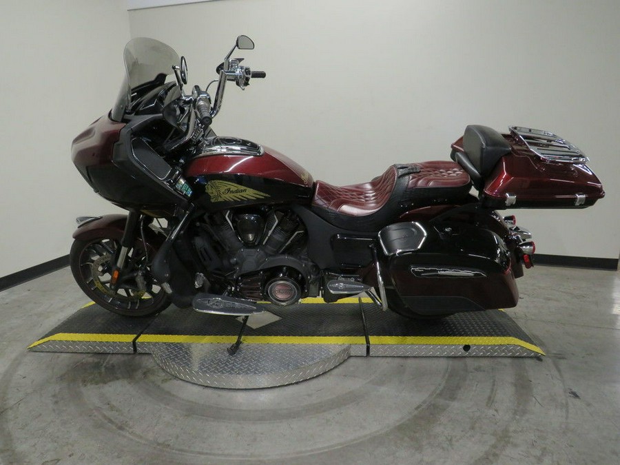 2022 Indian Motorcycle® Challenger® Limited Maroon Metallic