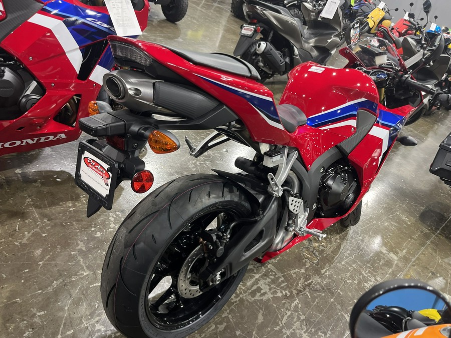 2024 HONDA CBR600RR