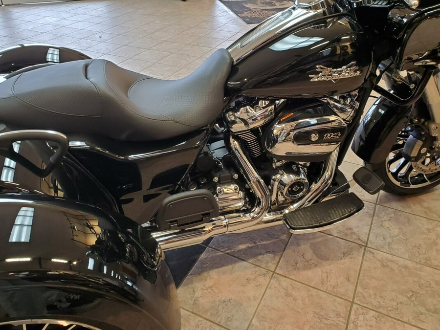 2024 Harley-Davidson Road Glide 3 Vivid Black