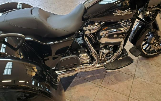 2024 Harley-Davidson Road Glide 3 Vivid Black