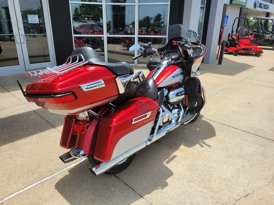 2018 Harley-Davidson® Road Glide® Special