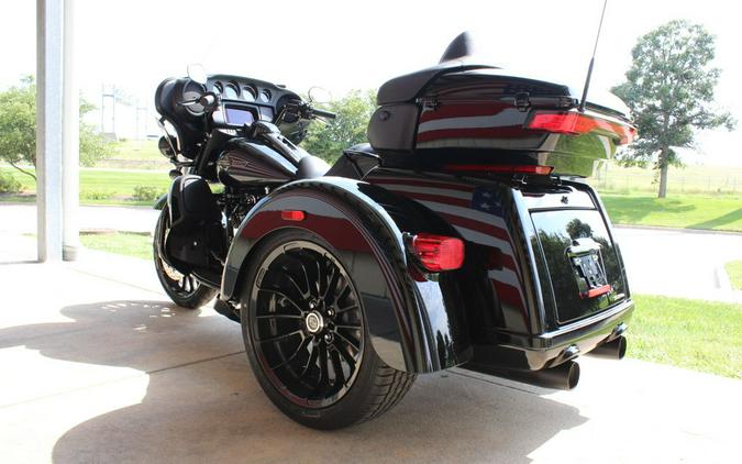 2025 Harley-Davidson® FLHTCUTG - Tri Glide® Ultra