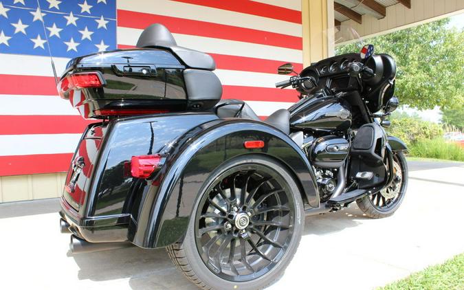 2025 Harley-Davidson® FLHTCUTG - Tri Glide® Ultra