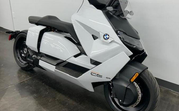 2024 BMW CE 04