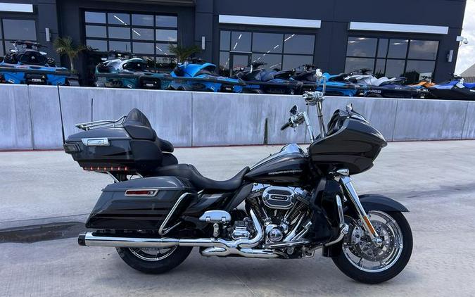 2016 Harley-Davidson® FLTRUSE - CVO™ Road Glide Ultra®