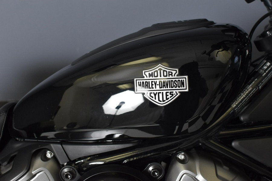 2024 Harley-Davidson Nightster Vivid Black RH975