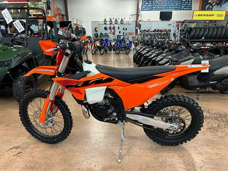 2025 KTM 300 XC