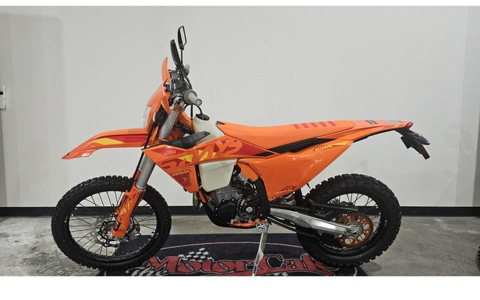 2025 KTM 500 EXC-F 6 Days