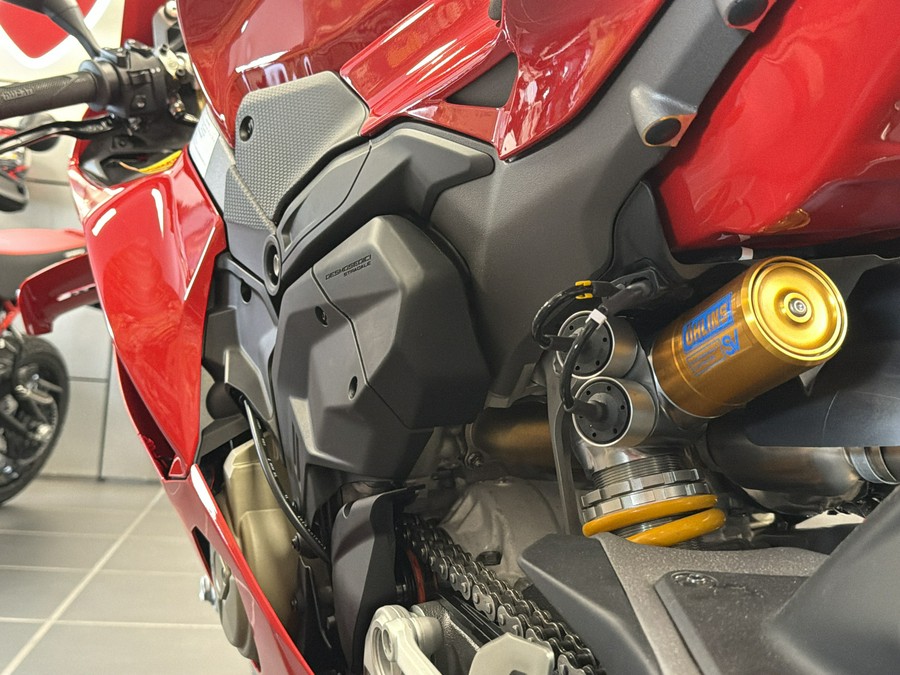 2025 Ducati Panigale V4 S