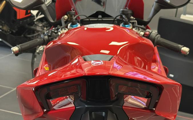 2025 Ducati Panigale V4 S