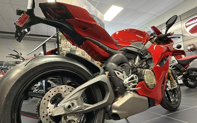 2025 Ducati Panigale V4 S