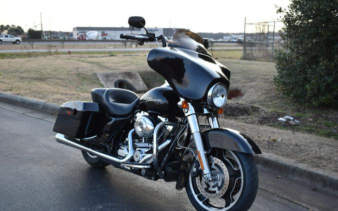 2013 Harley-Davidson Street Glide® – Classic Touring Bagger