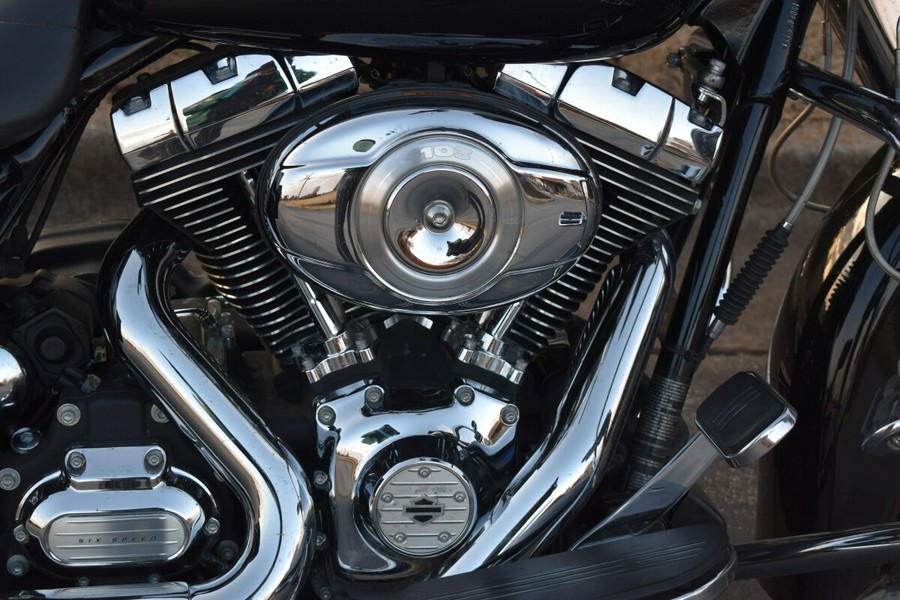 2013 Harley-Davidson Street Glide® – Classic Touring Bagger