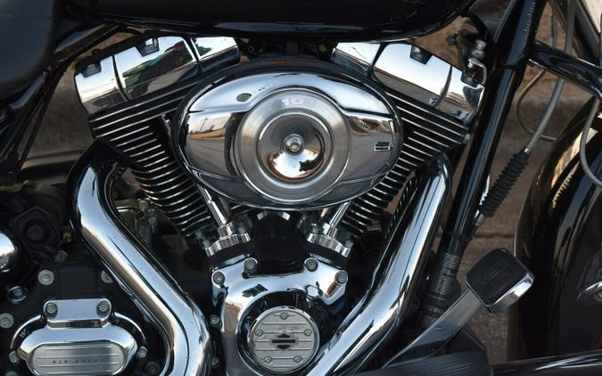 2013 Harley-Davidson Street Glide® – Classic Touring Bagger