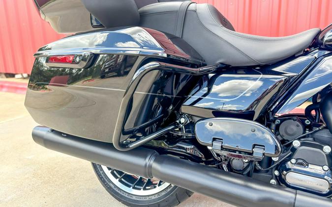 2026 Harley-Davidson® Road Glide Limited FLTRXL Vivid Black