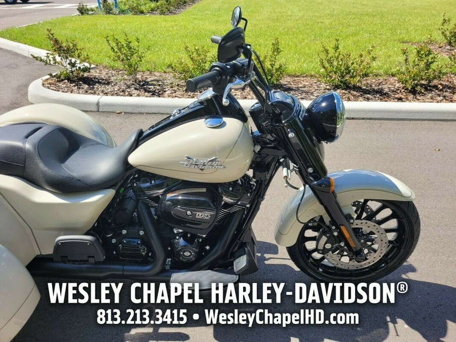 2023 Harley-Davidson Freewheeler