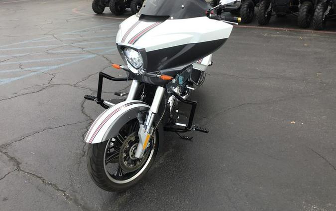 2016 Victory Motorcycles® Cross Country Tour® Two-Tone White Pearl and Gray
