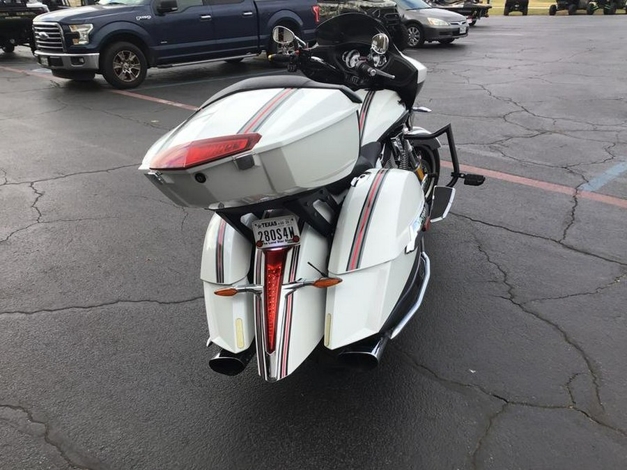 2016 Victory Motorcycles® Cross Country Tour® Two-Tone White Pearl and Gray