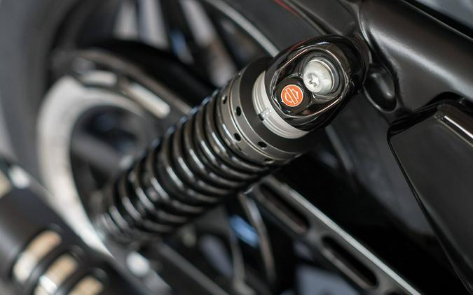 2016 Harley-Davidson Roadster™