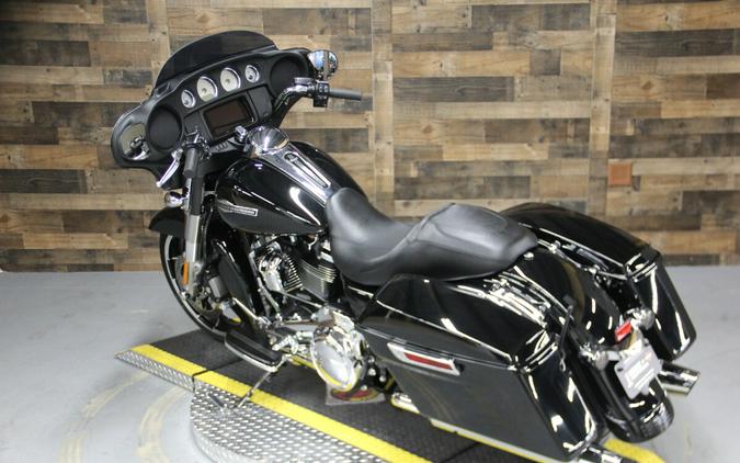 2023 Harley-Davidson Street Glide Black