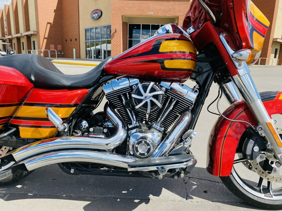 2015 Harley-Davidson Street Glide FLHX