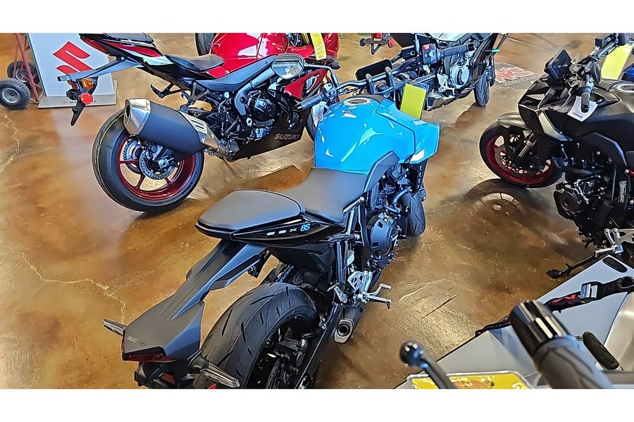 2025 Suzuki GSX-8S