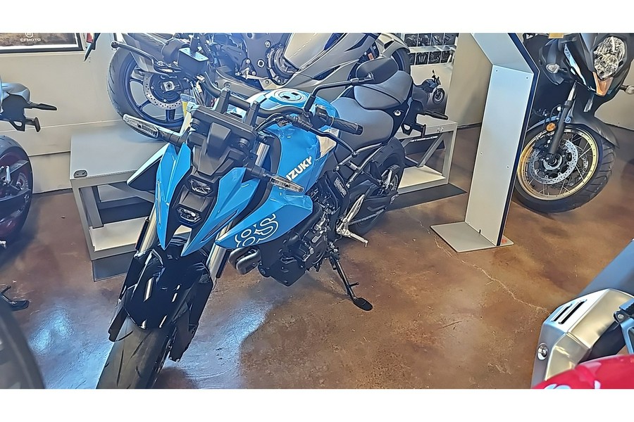 2025 Suzuki GSX-8S