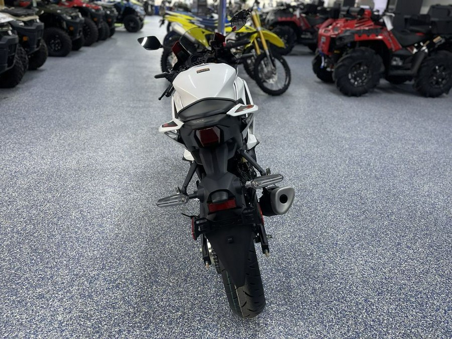2026 Yamaha YZF-R3 70th Anniversary Edition