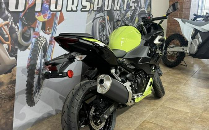 2026 Kawasaki Ninja® 500 ABS