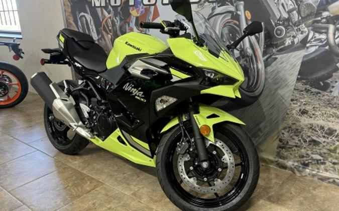 2026 Kawasaki Ninja® 500 ABS