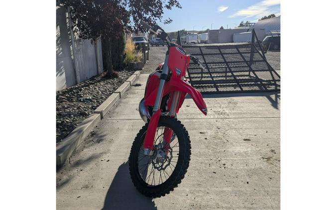 2027 Beta Motorcycles RX 350