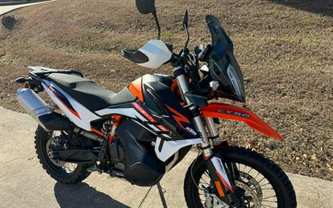 2022 KTM 890 Adventure R