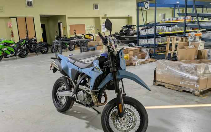 2025 Suzuki DR-Z4SM