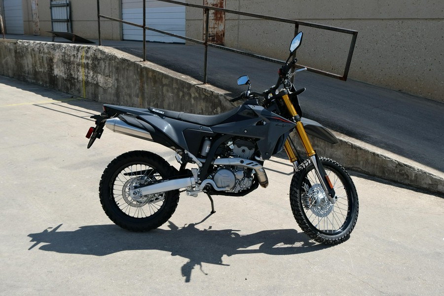 2025 SUZUKI DRZ4S