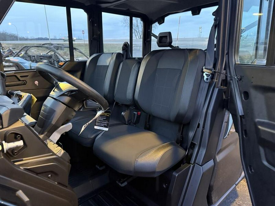2026 Can-Am® Defender MAX XT CAB HD11 With 10.25 in.display