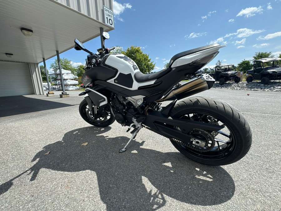 2024 CFMOTO 800NK