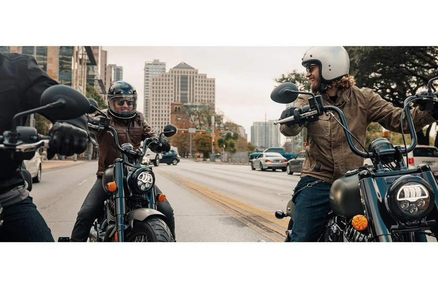 2022 Indian Motorcycle CHIEF BOBBER DARK HORSE