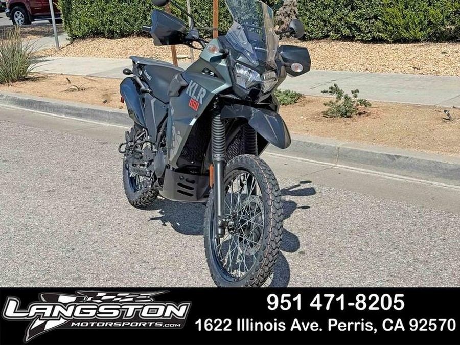 2025 Kawasaki KLR®650 Metallic Matte Old School Green