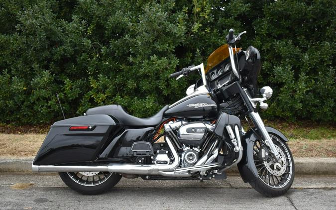 2017 Harley-Davidson Street Glide® Special – Custom Touring