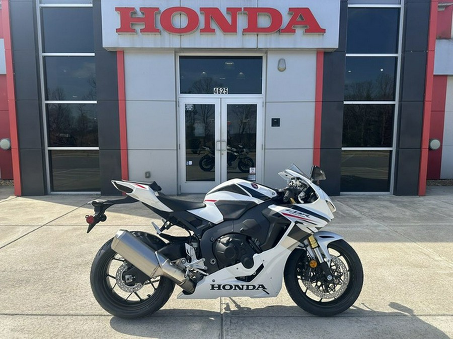 2026 Honda CBR1000RR ABS