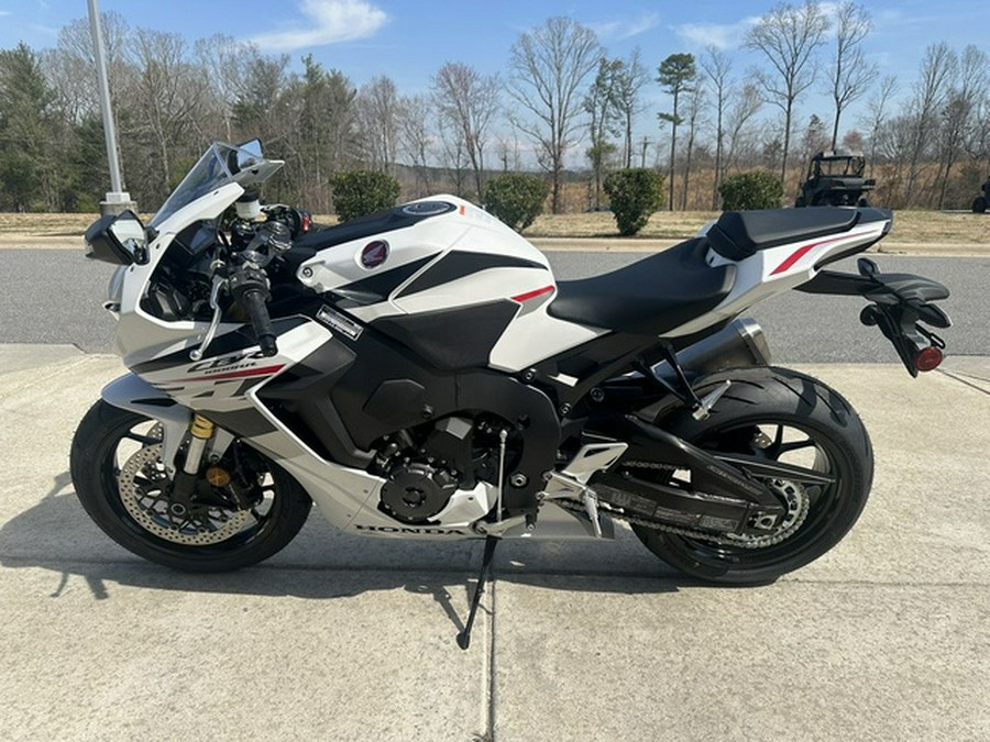 2026 Honda CBR1000RR ABS