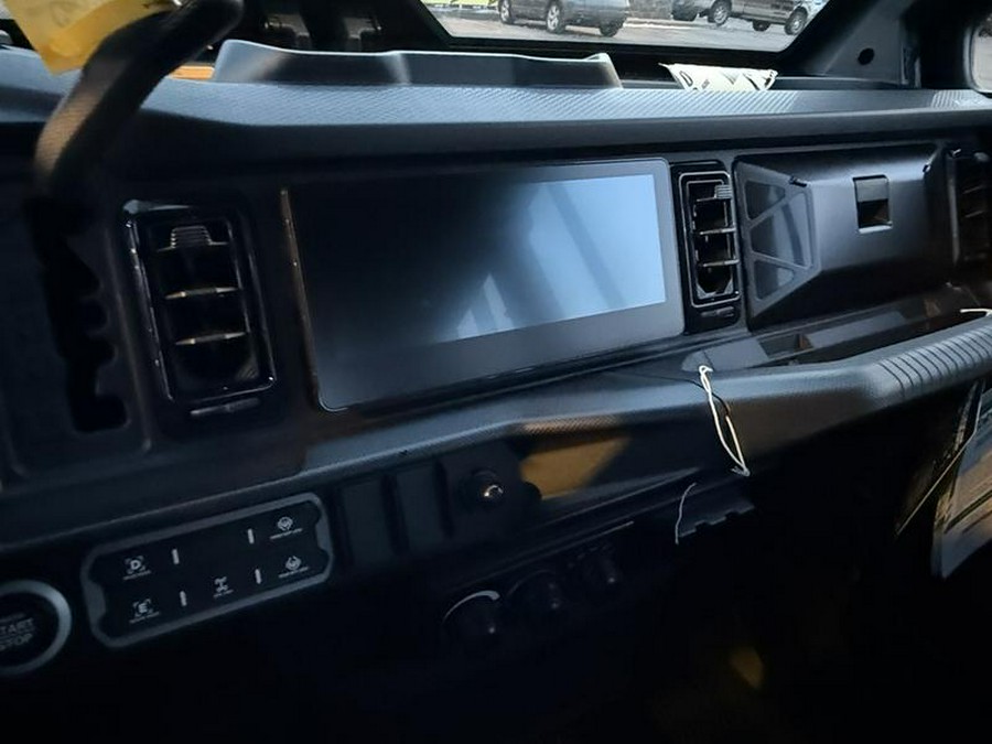 2026 Can-Am® Defender MAX XT CAB HD11 With 10.25 in.display