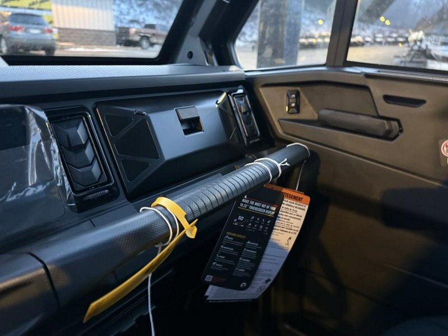 2026 Can-Am® Defender MAX XT CAB HD11 With 10.25 in.display